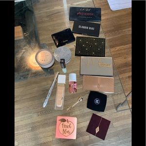 Chanel, guerlain, Charlotte tilbury, laura mercier